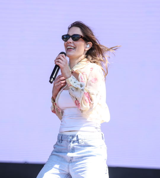 Anna of the North-11