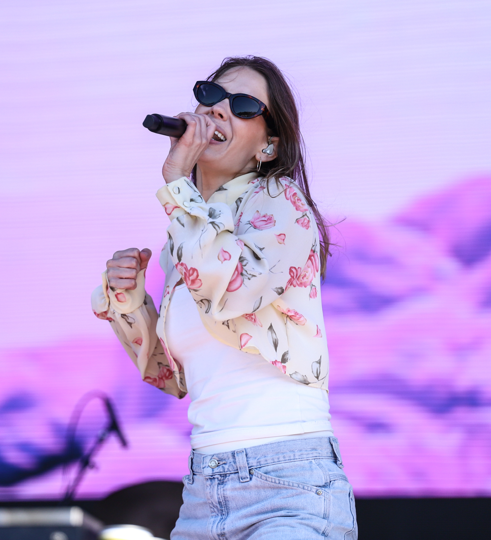 Anna of the North-17