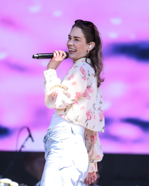 Anna of the North-19