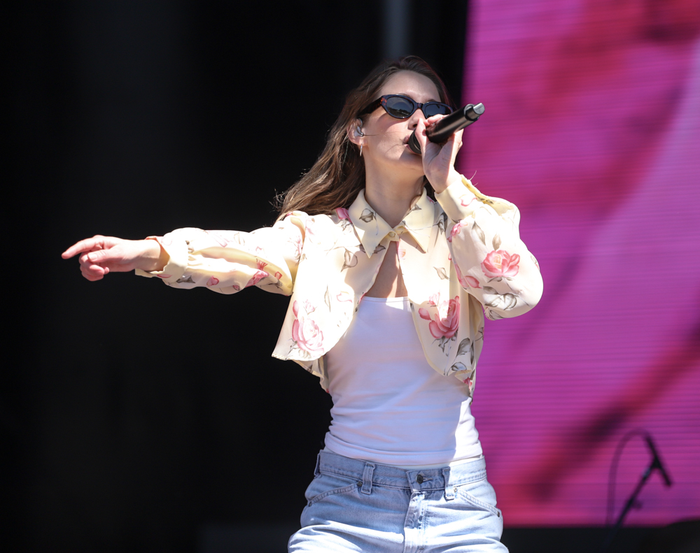 Anna of the North-22