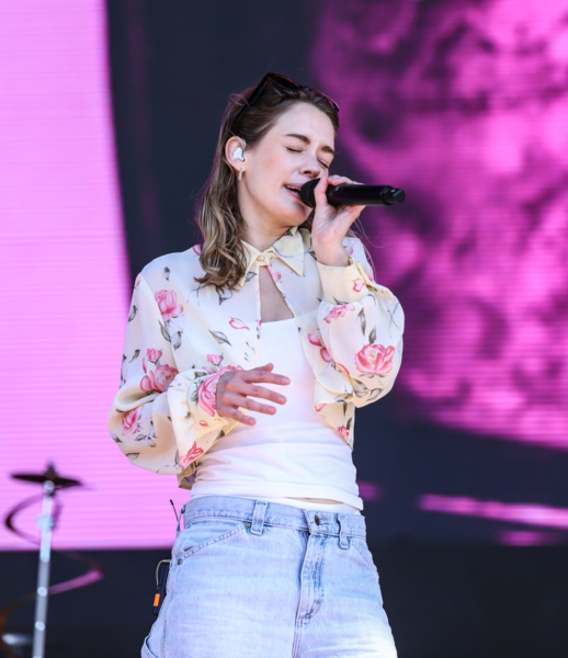 Anna of the North-24