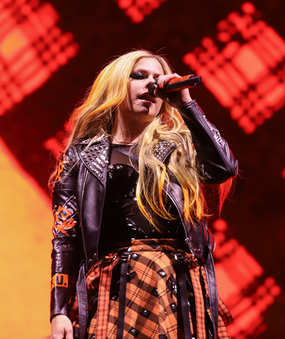 AvrilLavigne-21