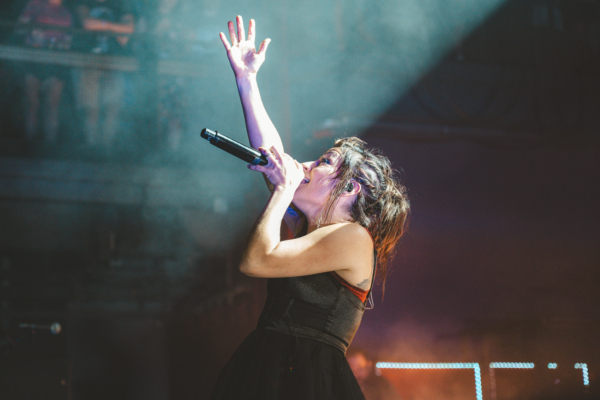 260715_Murphy_Flyleaf-2