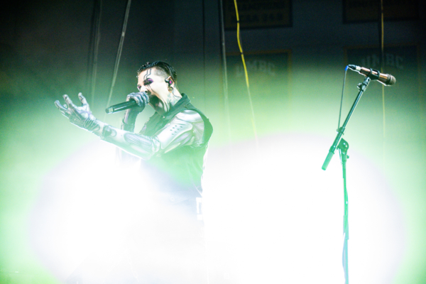 MotionlessInWhite-28