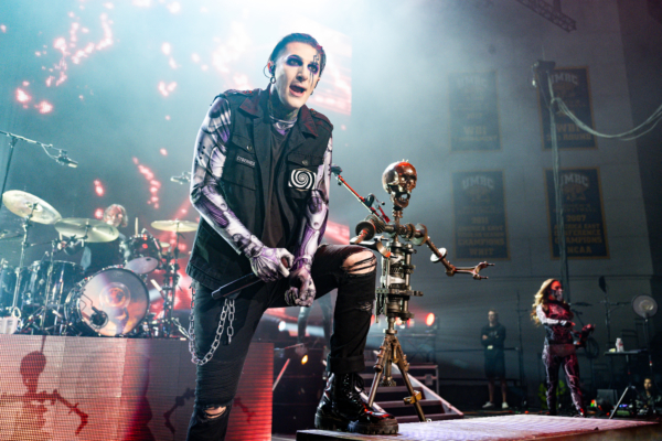 MotionlessInWhite-30