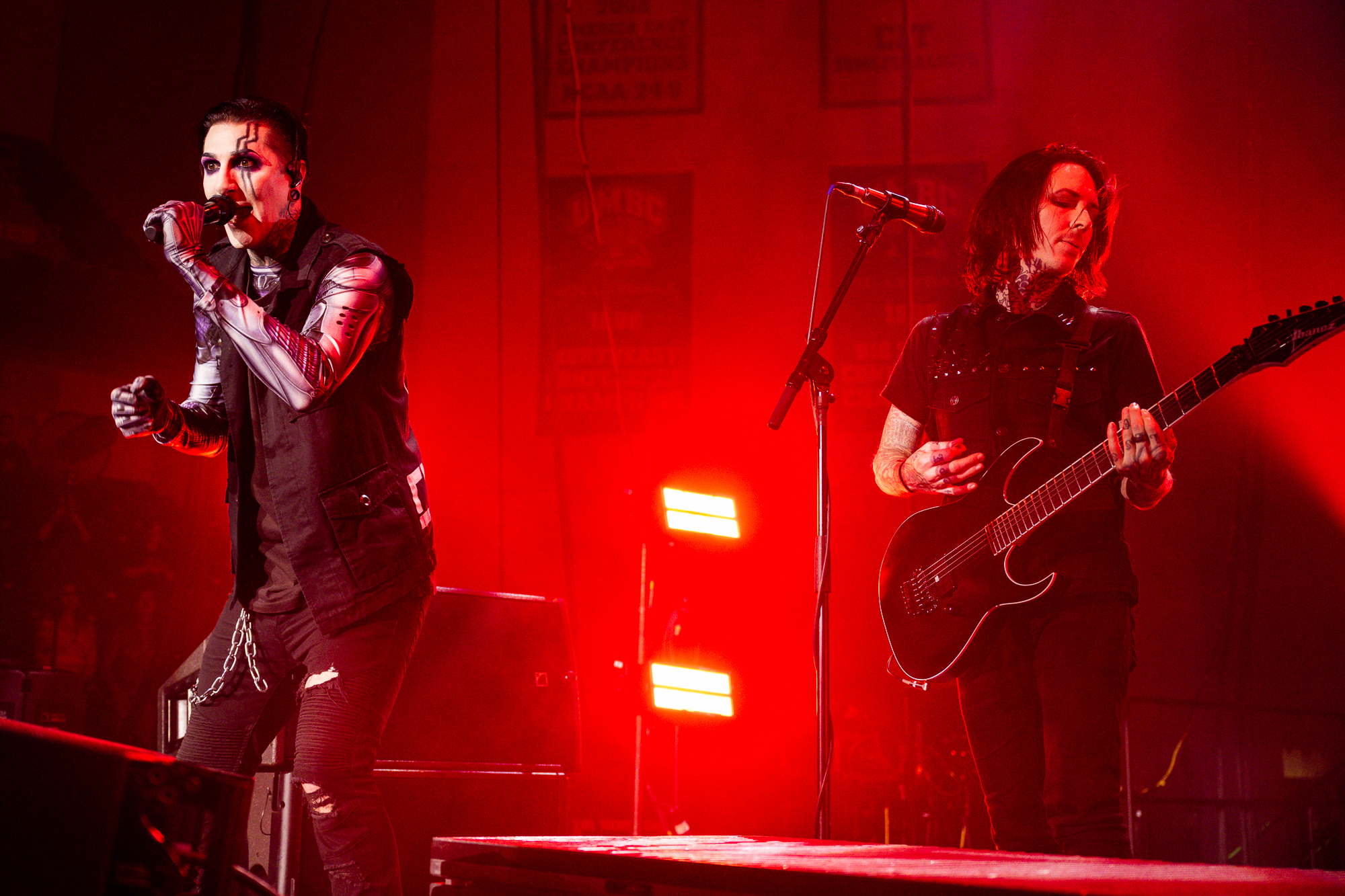 MotionlessInWhite-35