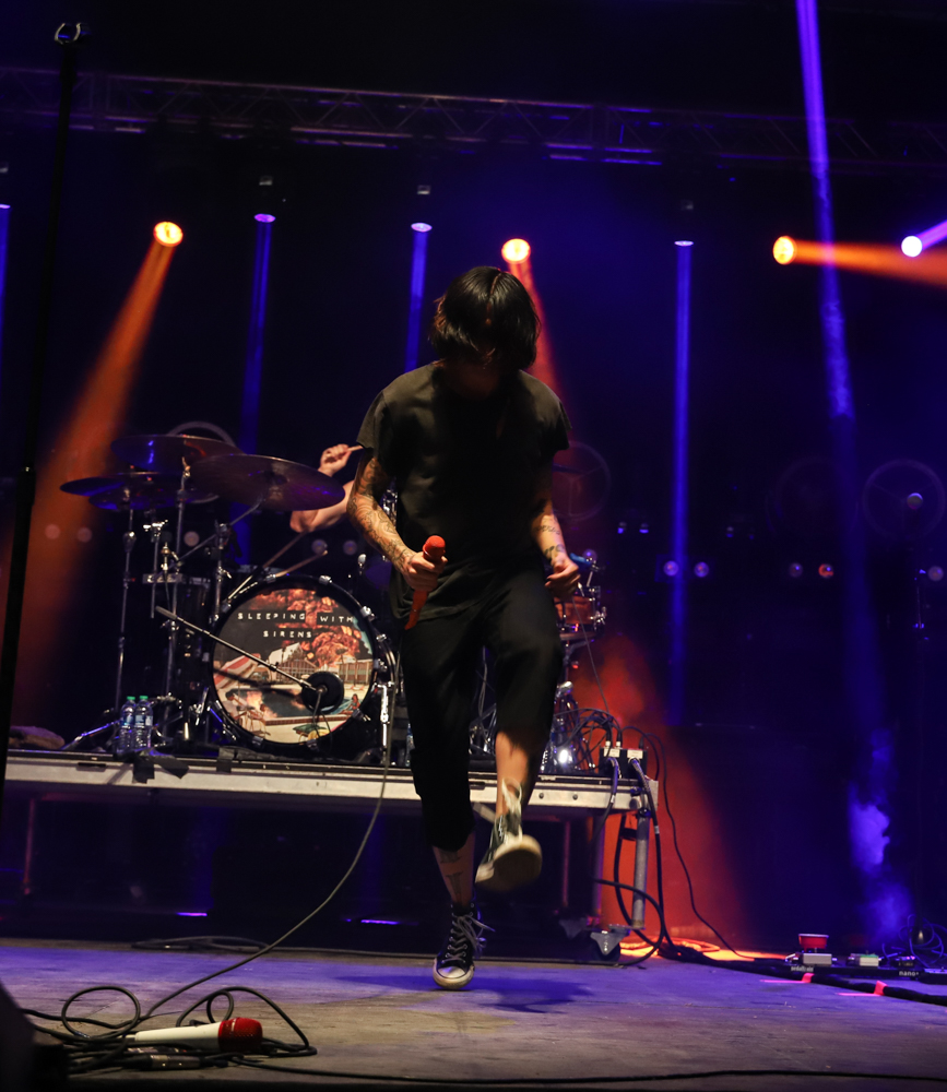 Sleeping With Sirens-1