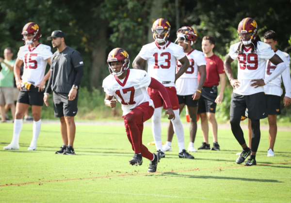 WR Terry McLaurin (17) making a running play on the field at the