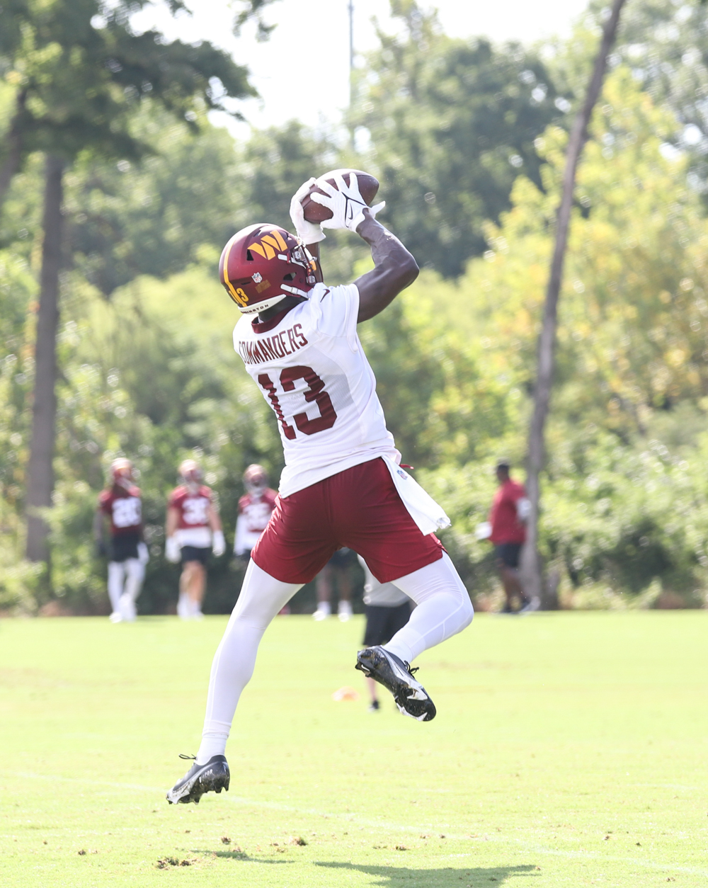 Wide Reciever Kelvin Harmon (13) makes a catch at the Commanders