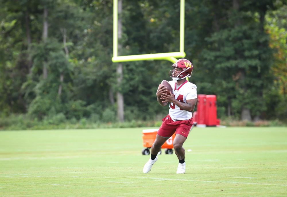WR Jequez Ezzard (84) completing a catch during the Commanders