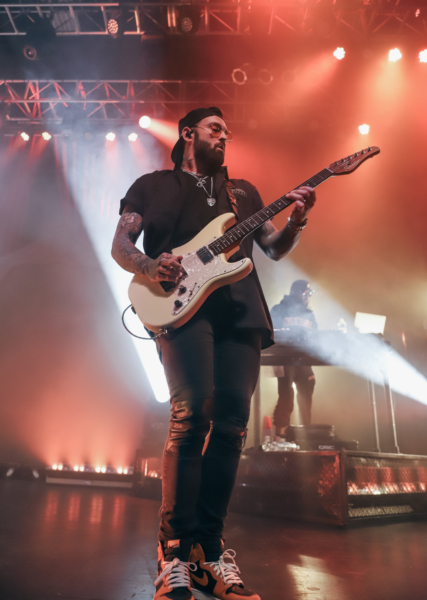 jelly roll and band-11