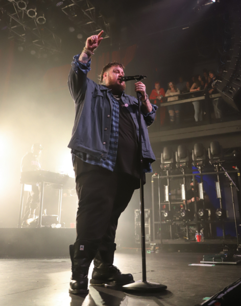 jelly roll and band-120