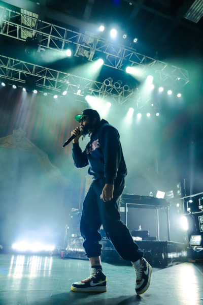 jelly roll and band-26