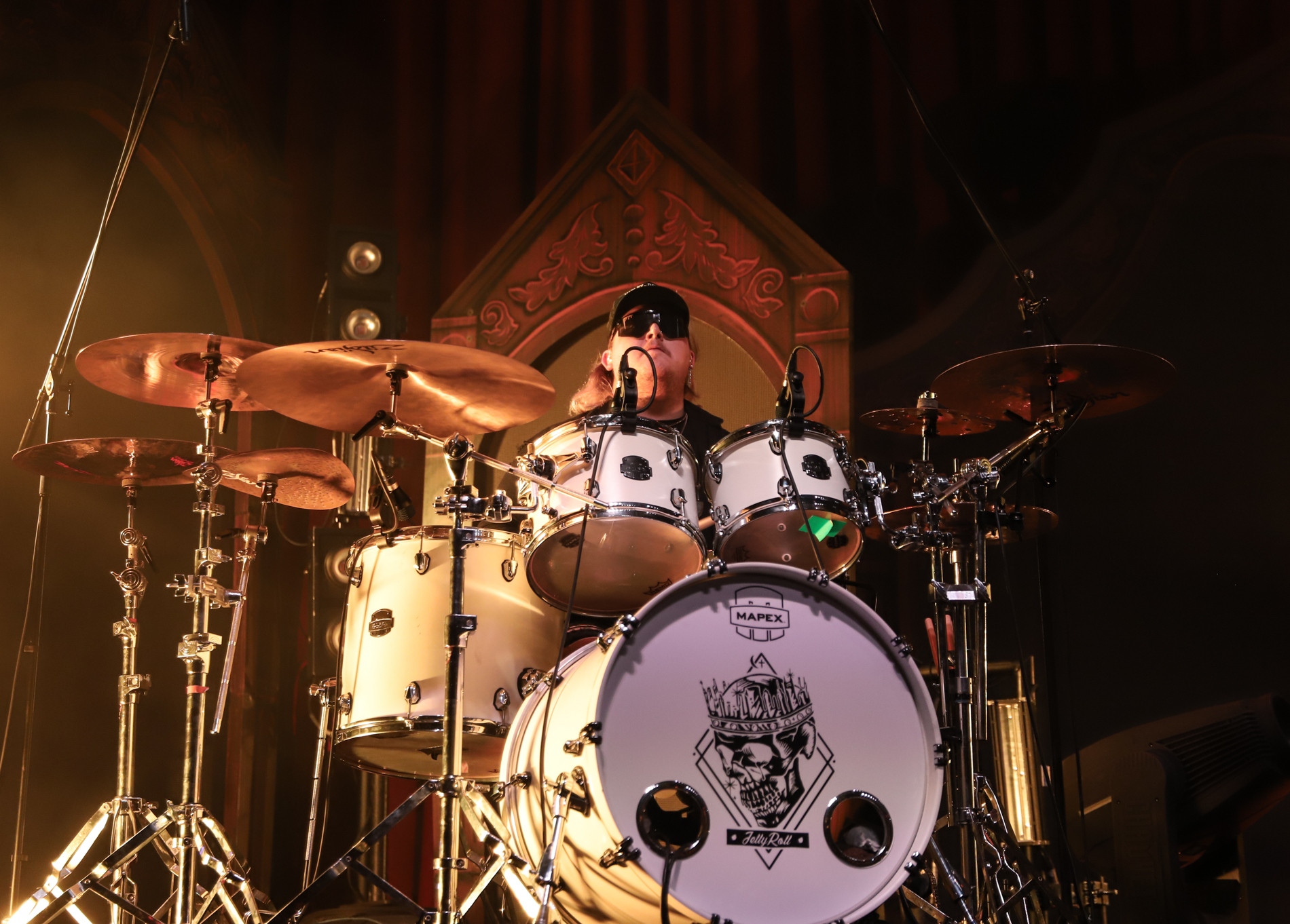 jelly roll and band-61