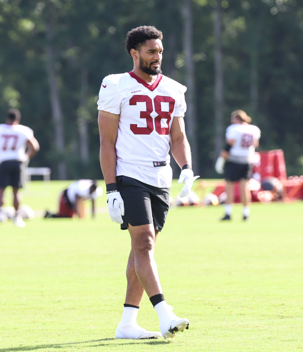 Washington Commanders Running Back Reggie Bonnafon (38) walking