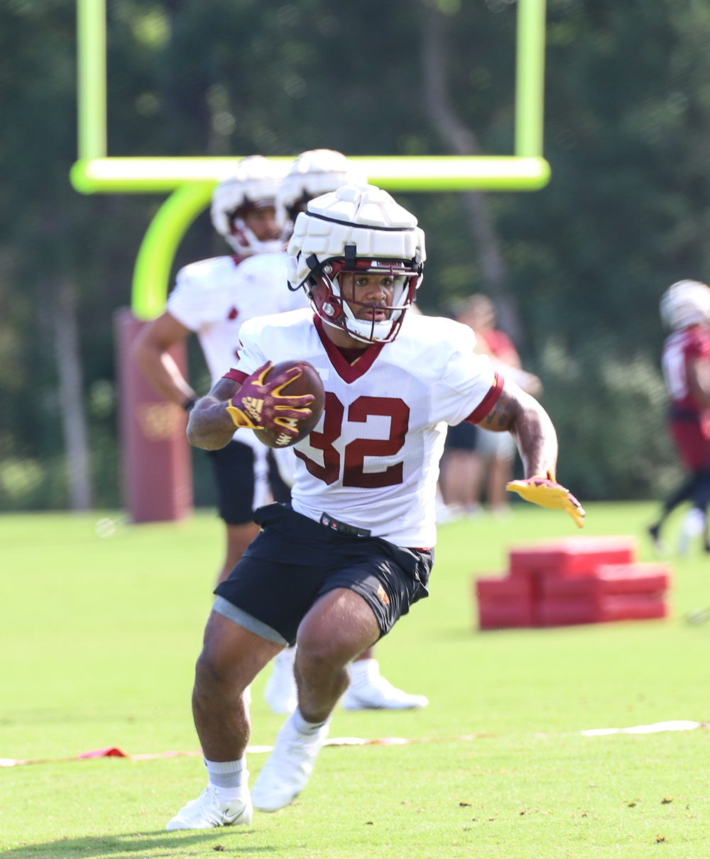 Washington Commanders Running Back Jaret Patterson (32) runs wit