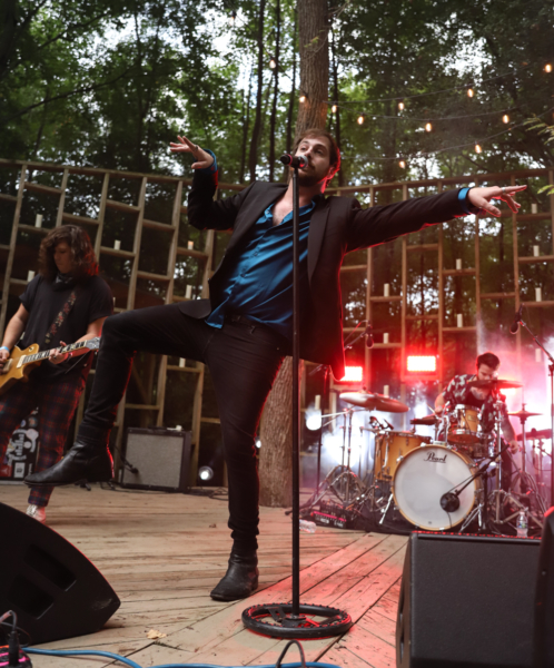 The Unlikely Candidates-75